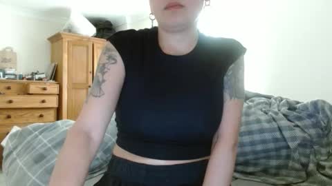 Snapshot of andy_rock_ chatting on October 2, 8:54 am andy online show from October 2, 8:54 am