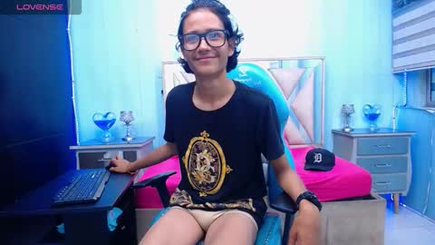 andy online show from October 2, 11:28 am