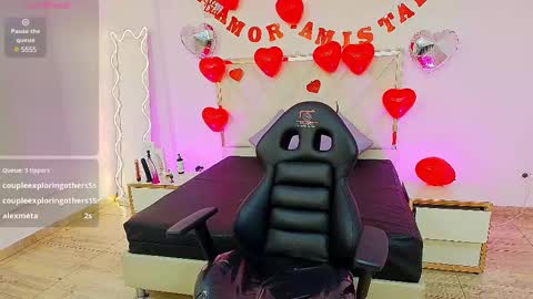 Snapshot of andy_tay1 chatting on February 19, 9:39 am Andy tay online show from February 19, 9:39 am