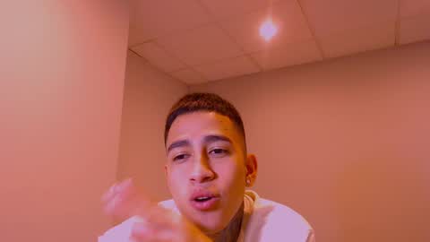 andy_xtralarge online show from February 18, 7:30 pm