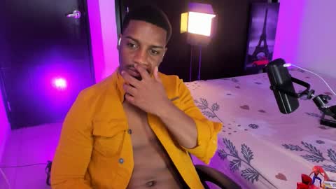 Snapshot of andyadan_ chatting on November 4, 10:14 am Andy online show from November 4, 10:14 am