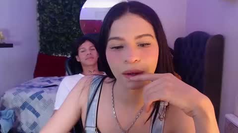 Snapshot of andyanddant chatting on February 9, 2:49 am andyanddant online show from February 9, 2:49 am