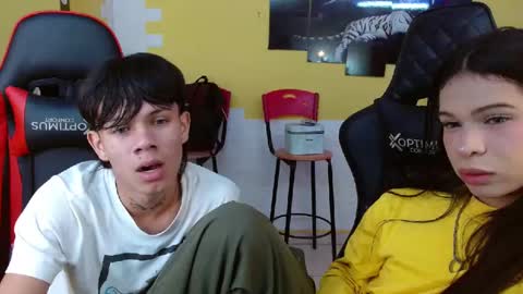 Snapshot of andyanddant chatting on February 28, 2:42 pm andyanddant online show from February 28, 2:42 pm