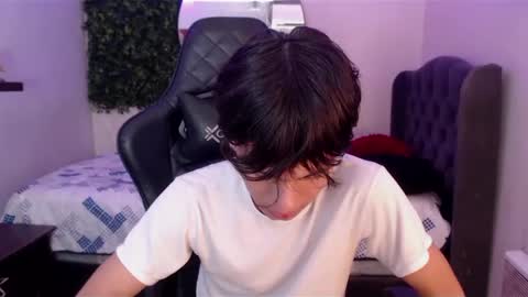 Snapshot of andyanddant chatting on March 6, 1:14 pm andyanddant online show from March 6, 1:14 pm