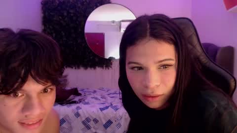 Snapshot of andyanddant chatting on March 10, 2:50 am andyanddant online show from March 10, 2:50 am