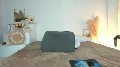 Mandy and Andy online show from March 14, 4:29 am