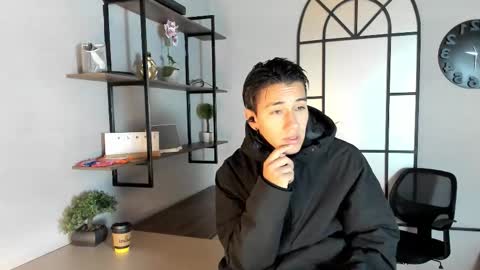 Andy Joy  online show from October 23, 11:20 am