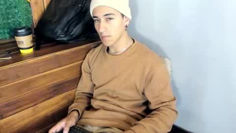 Andy Joy  online show from November 24, 11:21 am