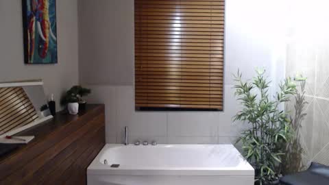 Andy Joy  online show from February 1, 11:20 am