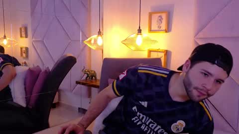 Andy online show from March 3, 8:48 pm