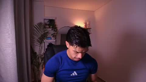 andypalmerr online show from August 2, 6:23 am