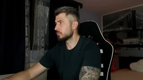 Magic Andy online show from May 17, 1:14 am