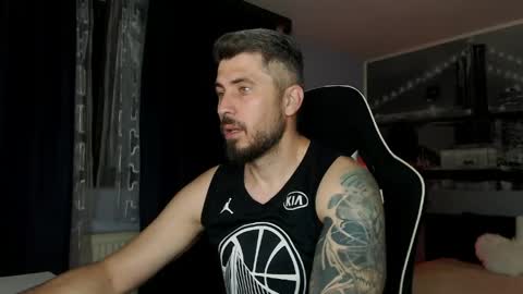Magic Andy online show from May 17, 11:45 pm