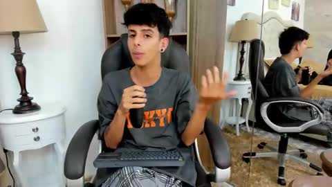 andyxibrat online show from May 29, 12:08 am