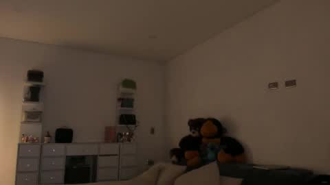      online show from March 2, 2:58 am