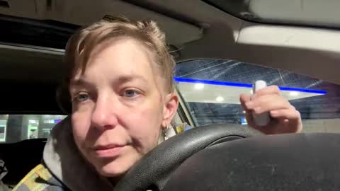 aneoakley online show from October 26, 9:59 am