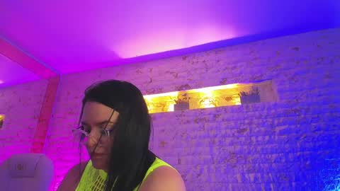Snapshot of anette_cooper chatting on February 3, 3:53 am anette_cooper online show from February 3, 3:53 am