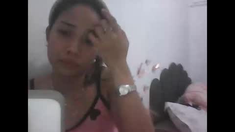 Snapshot of ange011 chatting on April 22, 1:34 pm ange011 online show from April 22, 1:34 pm