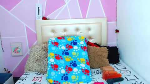 Snapshot of ange_drty chatting on October 7, 12:08 am ange_drty online show from October 7, 12:08 am