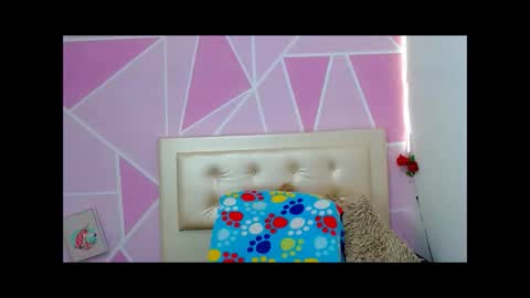 Snapshot of ange_drty chatting on February 1, 6:45 am ange_drty online show from February 1, 6:45 am