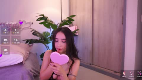 Snapshot of angeeel_ chatting on September 24, 7:28 pm Angel online show from September 24, 7:28 pm