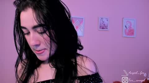 Angel  online show from May 9, 4:45 pm