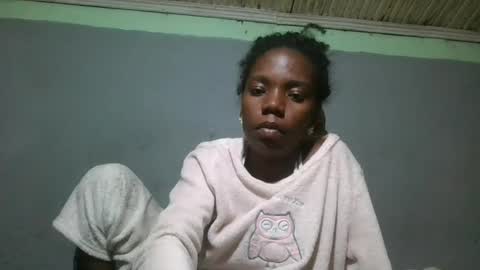 Snapshot of angeeliine chatting on June 11, 8:40 pm angeeliine online show from June 11, 8:40 pm