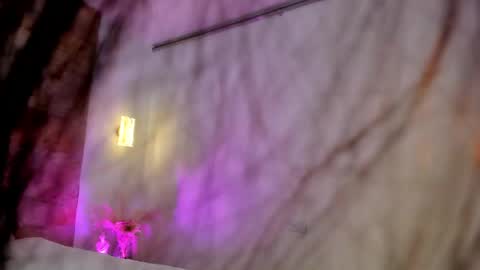 Snapshot of angeelrouss chatting on May 7, 8:14 pm Angeel Rouss online show from May 7, 8:14 pm