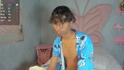 Snapshot of angel__sweet18 chatting on February 27, 12:10 am online show from February 27, 12:10 am