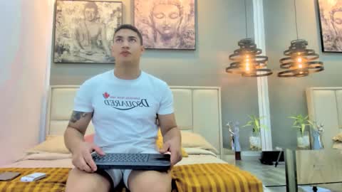 Angel online show from February 8, 3:43 am