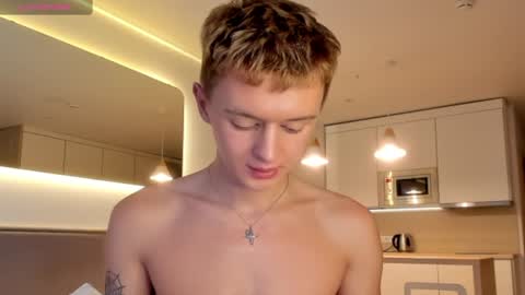 Snapshot of angel_andreww chatting on January 23, 1:24 pm angel_andreww online show from January 23, 1:24 pm
