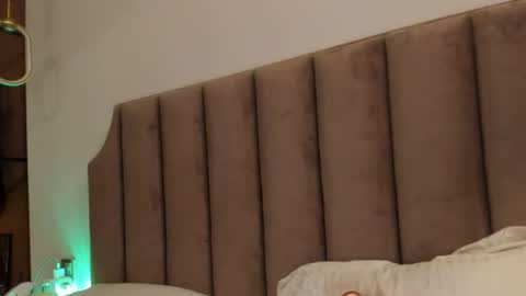 Snapshot of angel_andreww chatting on May 15, 7:10 pm angel_andreww online show from May 15, 7:10 pm