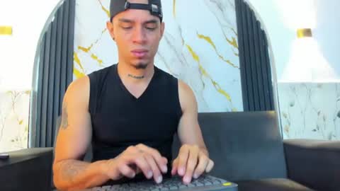 angel_blessed online show from July 23, 11:30 am