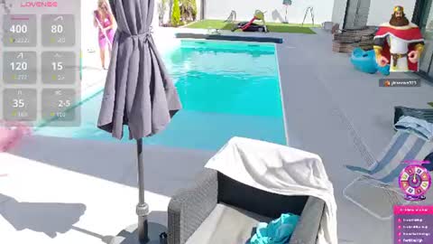 Snapshot of angel_danm_milf chatting on July 1, 9:44 am Patricia - online show from July 1, 9:44 am
