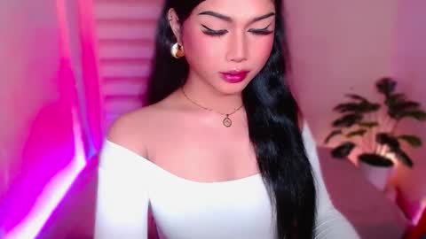Angel online show from May 17, 9:44 pm