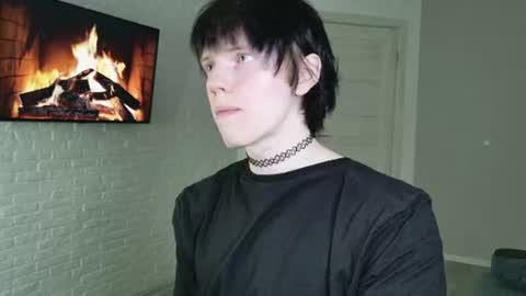 Ray online show from August 5, 8:11 pm