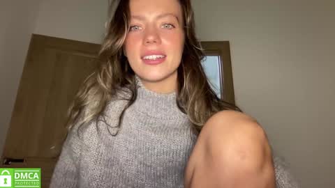Snapshot of angel_from_sky chatting on October 10, 1:10 pm Greetings Jess online show from October 10, 1:10 pm