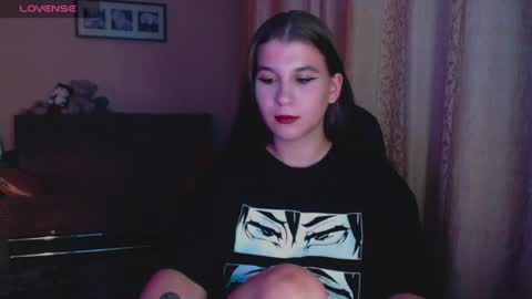 Snapshot of angel_gelya chatting on June 15, 7:27 pm Angel online show from June 15, 7:27 pm
