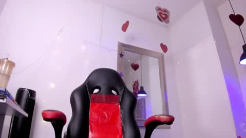 Snapshot of angel_hardy_dl chatting on June 25, 11:04 am angel hardy online show from June 25, 11:04 am