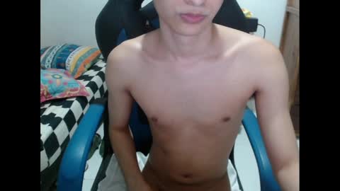 Snapshot of angel_hotc chatting on December 30, 10:12 pm Angel online show from December 30, 10:12 pm