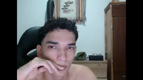 Snapshot of angel_hotc chatting on January 6, 10:26 pm Angel online show from January 6, 10:26 pm