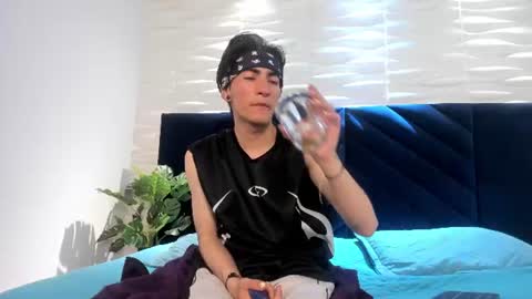 Snapshot of angel_marzel_ chatting on June 18, 10:36 pm Angel Marzel online show from June 18, 10:36 pm