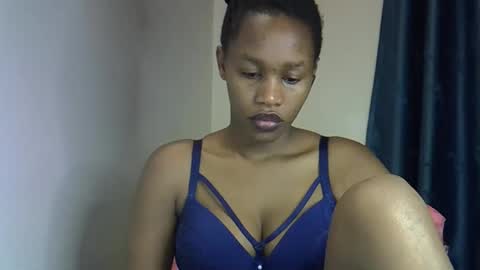 angel_mia5 online show from March 28, 11:43 am