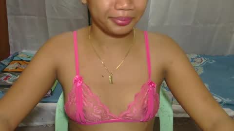 Snapshot of angel_morena chatting on July 14, 2:05 am angel_morena online show from July 14, 2:05 am