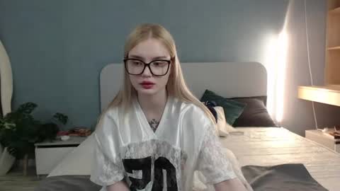 Angela online show from June 21, 5:54 am