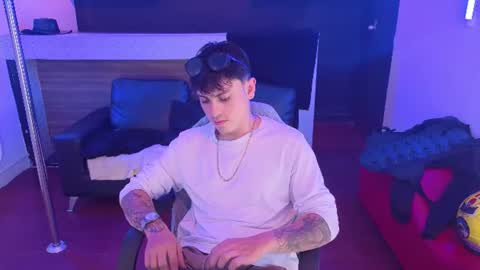 Angel Still  online show from July 10, 4:28 am