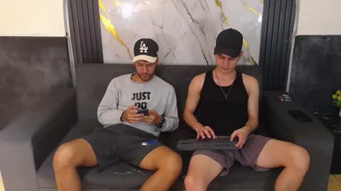 angel_villareal_ online show from February 28, 4:35 am