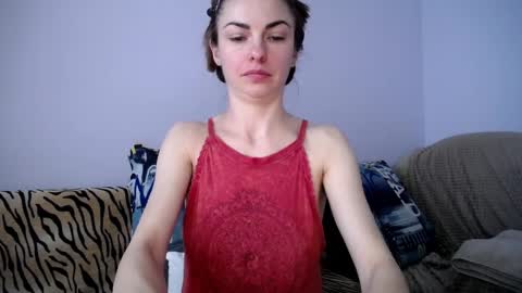 Zoe online show from April 7, 8:48 am