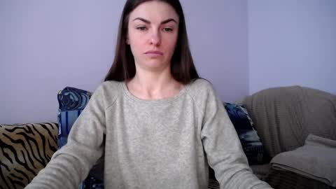 Zoe online show from April 16, 8:15 am