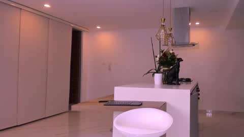 Angela Bonetti online show from March 21, 2:05 am